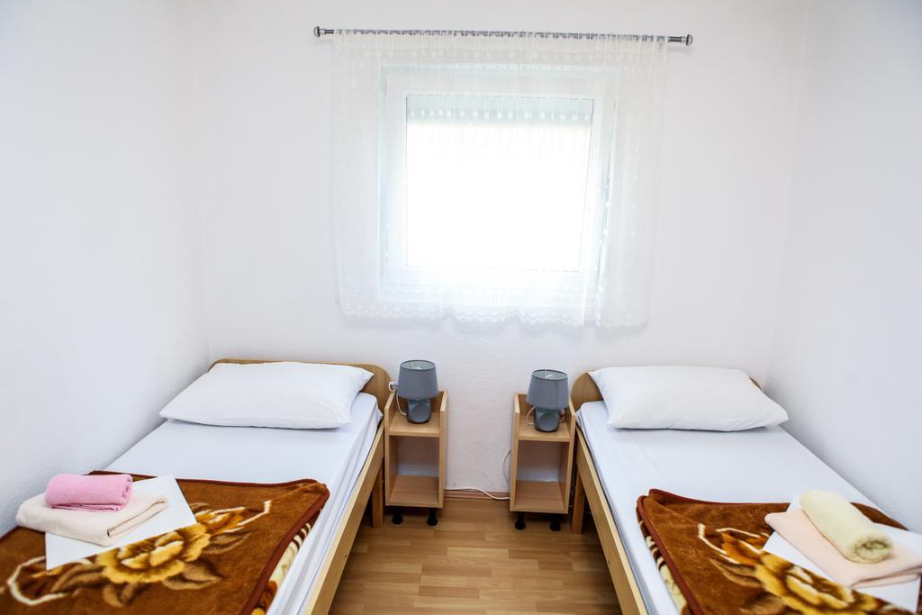 Ana Stjepan Nikolic - Pilgrim'S 2Nd Home Međugorje Zimmer foto
